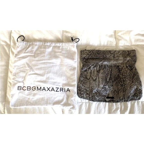 Women BCBG  Maxazria Beaded Clutch Purse Heavy Sequined Zip Animal Print 10 x 10 - Picture 1 of 6